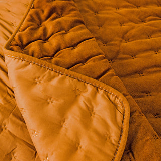 Chester Caramel Extra Double Bed Cover 220x240cm.