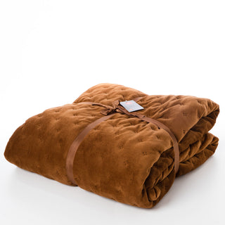 Chester Caramel Extra Double Bed Cover 220x240cm.