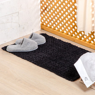 Black Handloom Bath Mat 50x80cm.