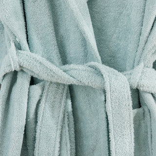 Levantes Kimono-Bademantel mit weißem Kragen