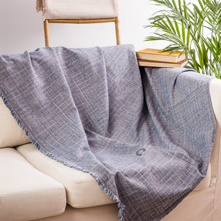 Eleven Blue two-seater throw 170x250cm.