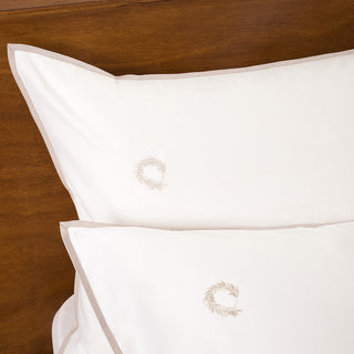 Ensemble de draps extra doubles Hotel Line blanc-gris pliant 4 pièces. 240x270cm.