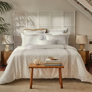Duvet cover King Size Mimosa White/Taupe with Embroidery 260x240cm.